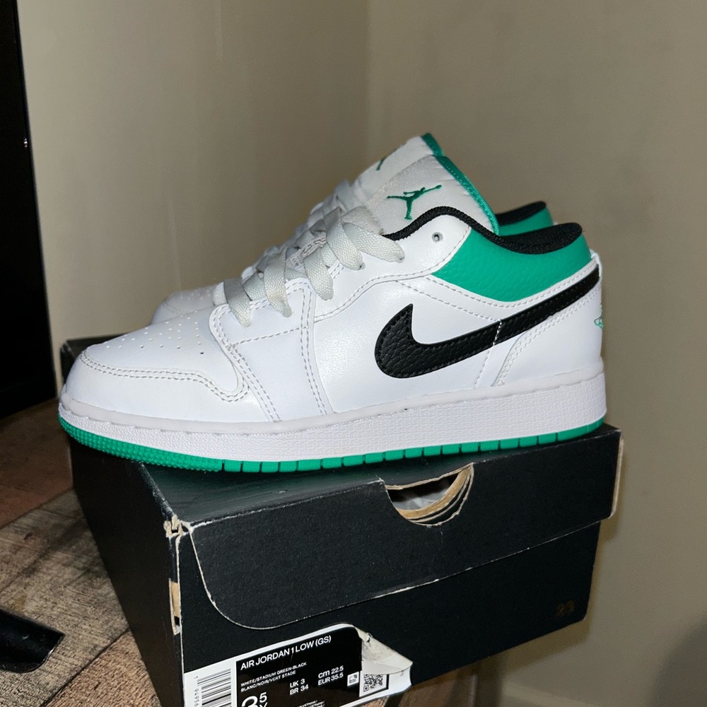 Low top jordan 1s